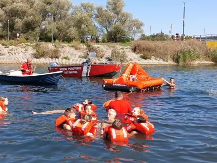 img-20260909-wa0016