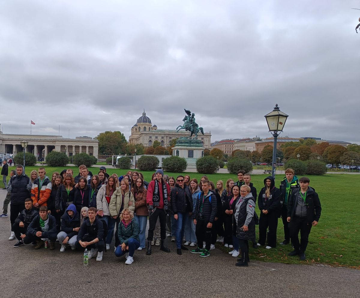img_20241002_104836636