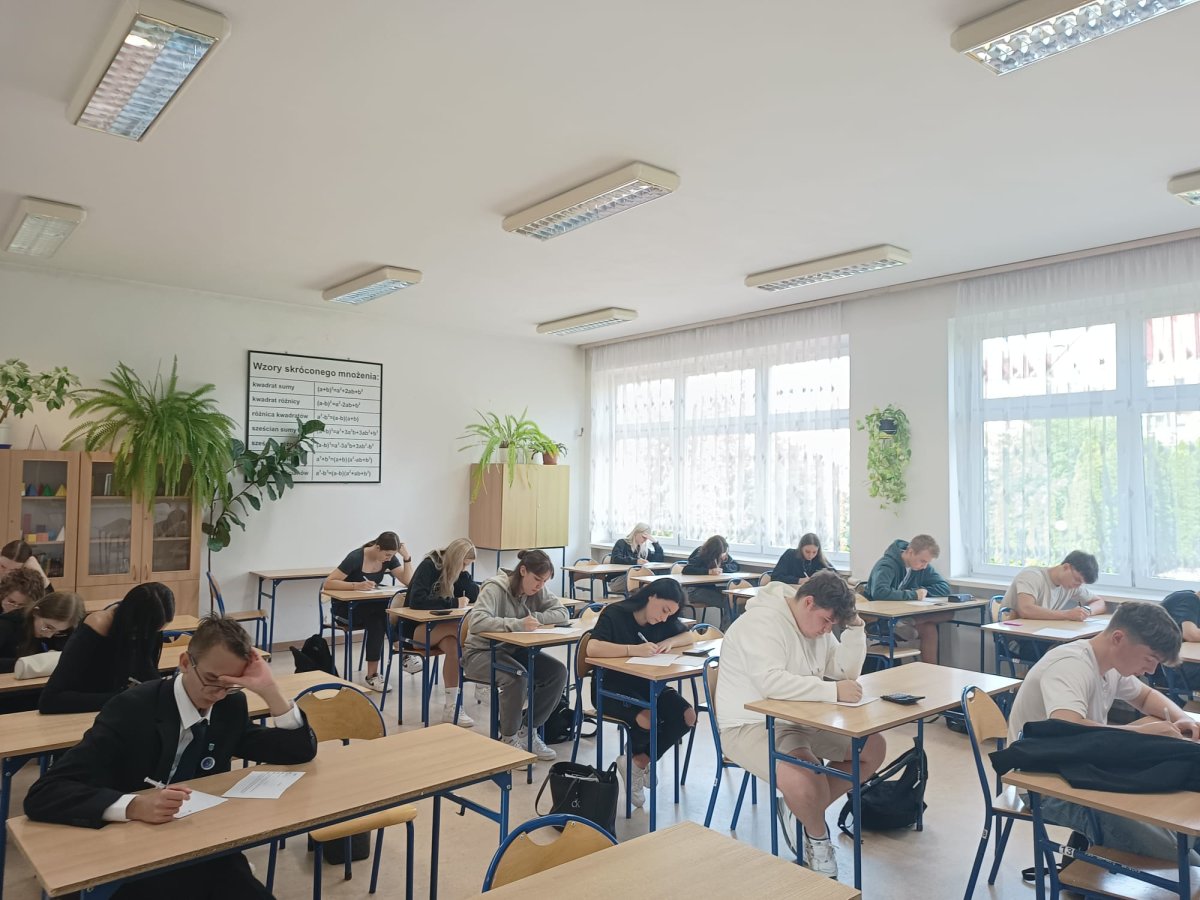 SzkolneKonkursyMatematyczne