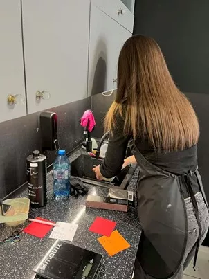 7
